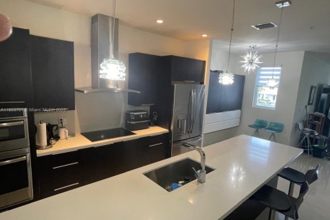 Copropriété à louer à Doral, Floride: 3 chambres, 178.65 m2 № 1888012 - photo 14
