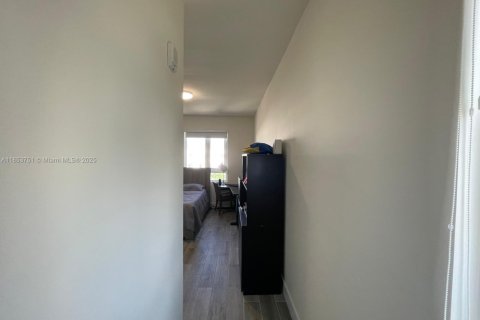 Copropriété à louer à Doral, Floride: 3 chambres, 178.65 m2 № 1888012 - photo 30