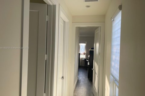 Copropriété à louer à Doral, Floride: 3 chambres, 178.65 m2 № 1888012 - photo 17