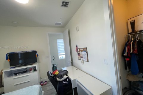 Copropriété à louer à Doral, Floride: 3 chambres, 178.65 m2 № 1888012 - photo 27