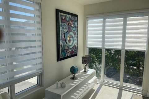 Copropriété à louer à Doral, Floride: 3 chambres, 178.65 m2 № 1888012 - photo 18