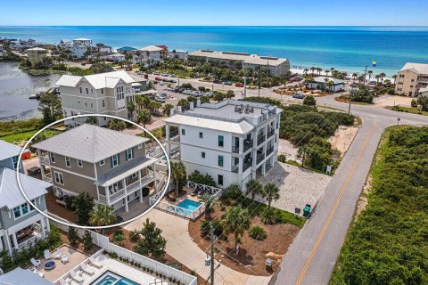 House in Santa Rosa Beach, Florida 7 bedrooms, 331.66 sq.m. № 559989 - photo 1
