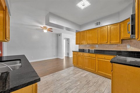 Casa en venta en Orlando, Florida, 3 dormitorios, 116.87 m2 № 1536988 - foto 11