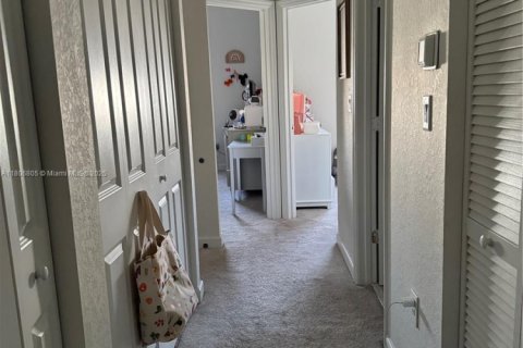 Townhouse in Homestead, Florida 3 bedrooms, 133.97 sq.m. № 1748127 - photo 11
