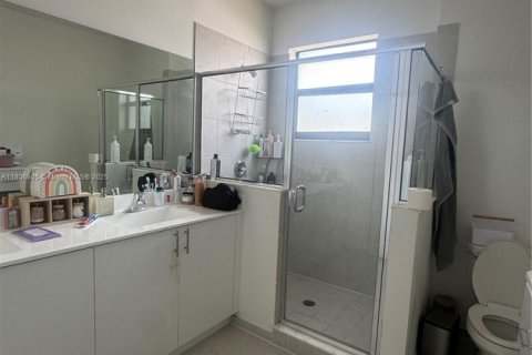 Townhouse in Homestead, Florida 3 bedrooms, 133.97 sq.m. № 1748127 - photo 16