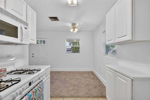 Casa en venta en Mount Dora, Florida, 3 dormitorios, 85.47 m2 № 1903638 - foto 18