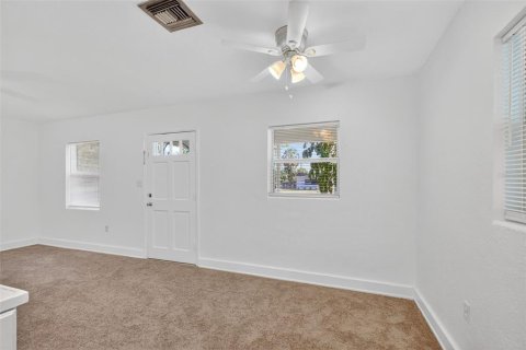 Casa en venta en Mount Dora, Florida, 3 dormitorios, 85.47 m2 № 1903638 - foto 12