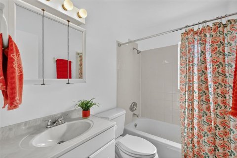 Casa en venta en Mount Dora, Florida, 3 dormitorios, 85.47 m2 № 1903638 - foto 19