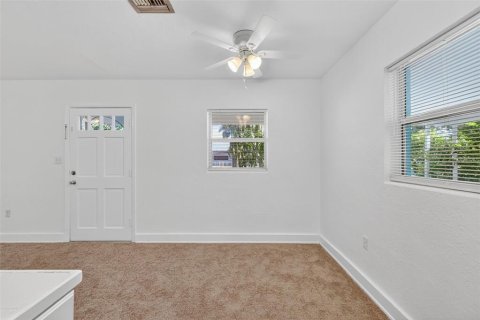 Casa en venta en Mount Dora, Florida, 3 dormitorios, 85.47 m2 № 1903638 - foto 13