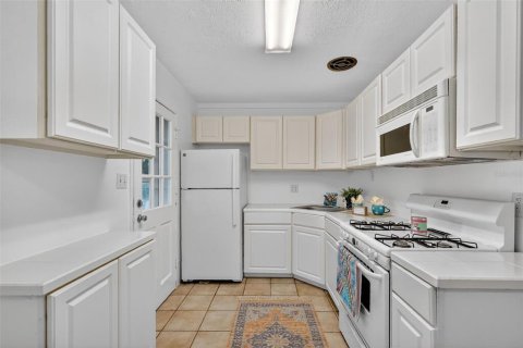 Casa en venta en Mount Dora, Florida, 3 dormitorios, 85.47 m2 № 1903638 - foto 14