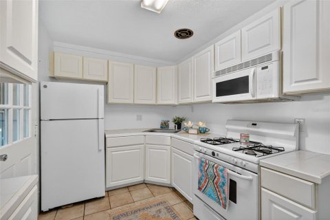 Casa en venta en Mount Dora, Florida, 3 dormitorios, 85.47 m2 № 1903638 - foto 15