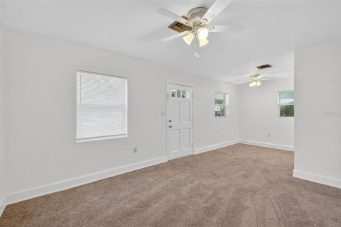 Casa en venta en Mount Dora, Florida, 3 dormitorios, 85.47 m2 № 1903638 - foto 9