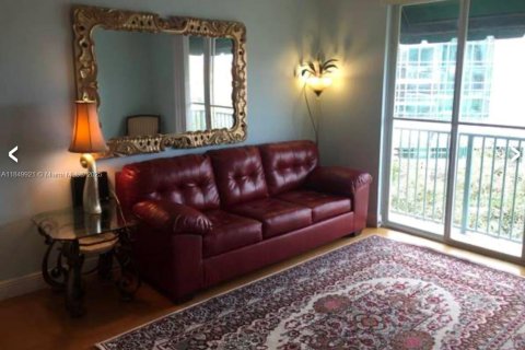 Condo in West Palm Beach, Florida, 2 bedrooms  № 1857091 - photo 7