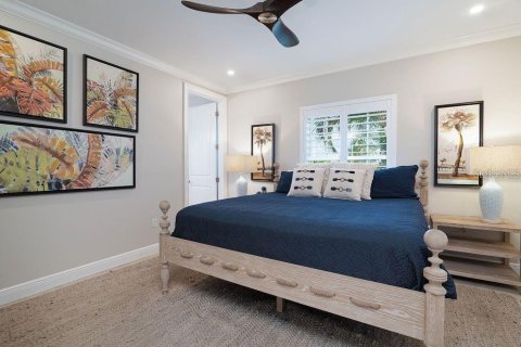 House in Holmes Beach, Florida 6 bedrooms, 273.78 sq.m. № 2099453 - photo 15