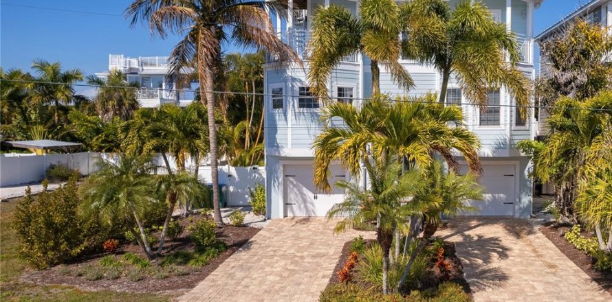 House in Holmes Beach, Florida 6 bedrooms, 273.78 sq.m. № 2099453