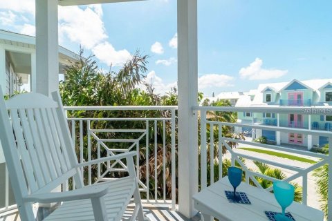 House in Holmes Beach, Florida 6 bedrooms, 273.78 sq.m. № 2099453 - photo 28