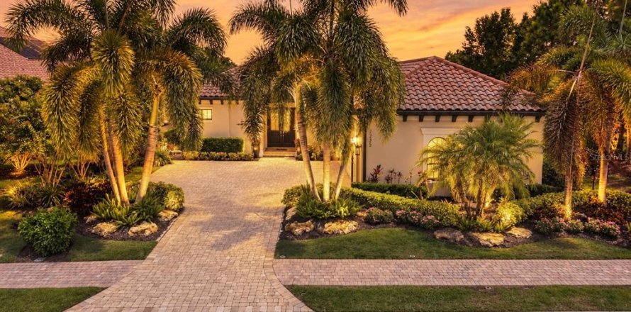 Villa ou maison à Lakewood Ranch, Floride 3 chambres, 225.1 m2 № 2418678