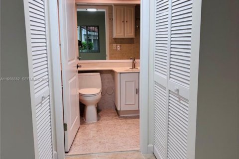 Condominio en venta en Plantation, Florida, 3 dormitorios, 139.73 m2 № 2017785 - foto 13