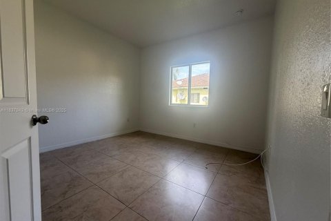 Condo in Homestead, Florida, 2 bedrooms  № 1888917 - photo 6