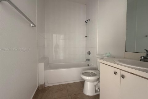 Condo in Homestead, Florida, 2 bedrooms  № 1888917 - photo 5