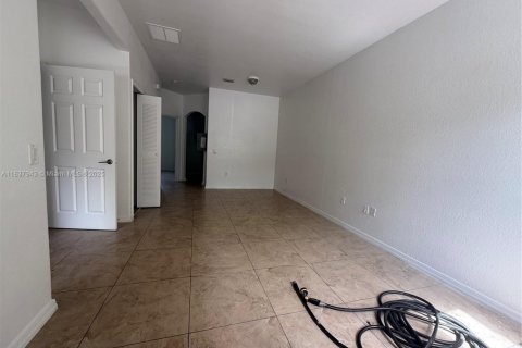 Condo in Homestead, Florida, 2 bedrooms  № 1888917 - photo 3
