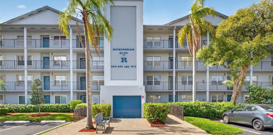 Condo à Pembroke Pines, Floride, 2 chambres  № 2036337