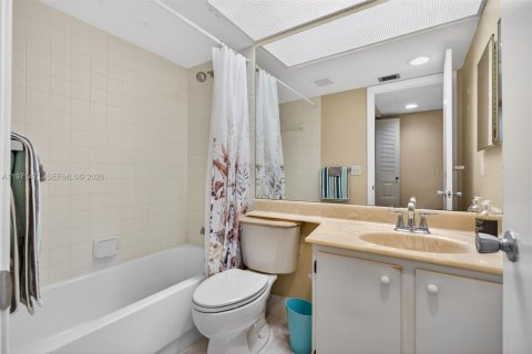 Copropriété à vendre à Pembroke Pines, Floride: 2 chambres, 125.51 m2 № 2036337 - photo 25