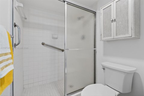 Copropriété à vendre à Pembroke Pines, Floride: 2 chambres, 125.51 m2 № 2036337 - photo 19