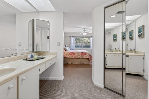 Copropriété à vendre à Pembroke Pines, Floride: 2 chambres, 125.51 m2 № 2036337 - photo 16