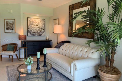 Condo in Stuart, Florida, 2 bedrooms  № 1953822 - photo 25