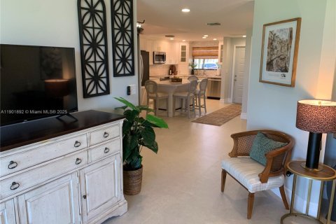 Condo in Stuart, Florida, 2 bedrooms  № 1953822 - photo 29