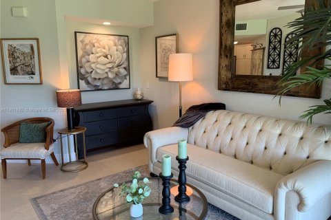 Condo in Stuart, Florida, 2 bedrooms  № 1953822 - photo 21