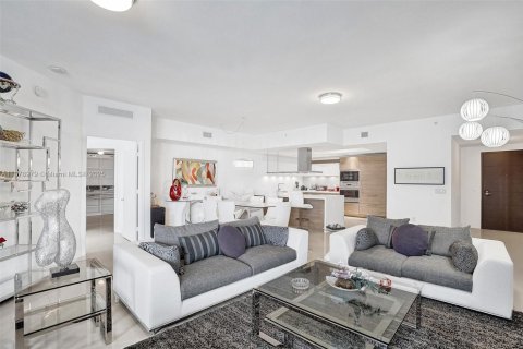 Copropriété à vendre à North Miami Beach, Floride: 2 chambres, 161.28 m2 № 1941603 - photo 10