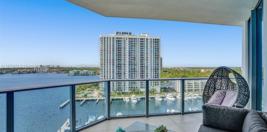 Condo à North Miami Beach, Floride, 2 chambres № 1941603