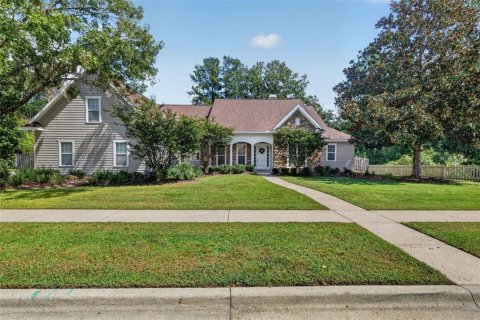 Villa ou maison à Gainesville, Floride 5 chambres, 364.83 m2 № 2406280