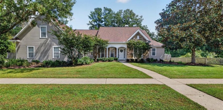Villa ou maison à Gainesville, Floride 5 chambres, 364.83 m2 № 2406280