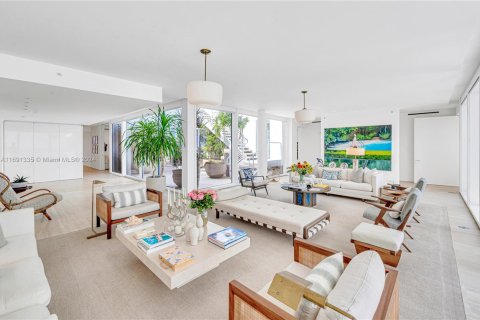 Copropriété à vendre à Surfside, Floride: 5 chambres, 514.21 m2 № 1942804 - photo 6