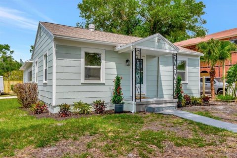 Villa ou maison à louer à Gulfport, Floride: 4 chambres, 130.43 m2 № 2102381 - photo 3