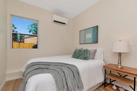 Villa ou maison à louer à Gulfport, Floride: 4 chambres, 130.43 m2 № 2102381 - photo 21