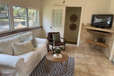 Villa ou maison à louer à Gulfport, Floride: 4 chambres, 130.43 m2 № 2102381 - photo 6