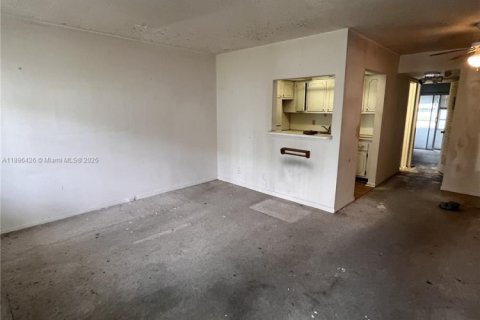 Купить кондоминиум в Дирфилд-Бич, Флорида 1 спальня, 55.09м2, № 1948053 - фото 2