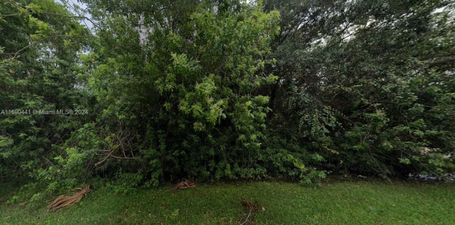 Terrain à St. Lucie, Floride № 1963310