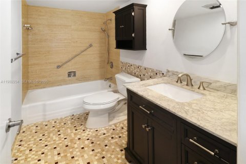 Condo in Fort Lauderdale, Florida, 1 bedroom  № 2003732 - photo 8
