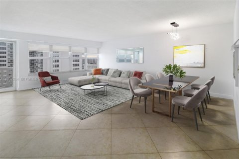 Condo in Fort Lauderdale, Florida, 1 bedroom  № 2003732 - photo 3