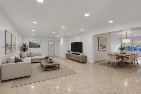 Villa ou maison à vendre à Hollywood, Floride: 3 chambres, 153.85 m2 № 2323628 - photo 3