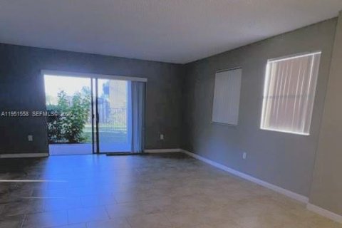 Condo in Fort Lauderdale, Florida, 2 bedrooms  № 2011597