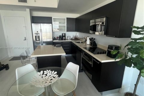 Condominio en venta en Miami, Florida, 2 dormitorios, 100.98 m2 № 2002808 - foto 8
