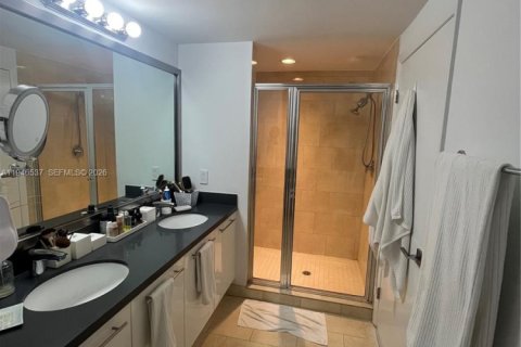 Condominio en venta en Miami, Florida, 2 dormitorios, 100.98 m2 № 2002808 - foto 12