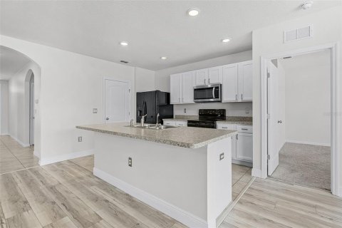 Casa en alquiler en Winter Haven, Florida, 3 dormitorios, 157 m2 № 1803118 - foto 16