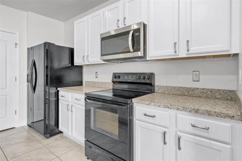 Casa en alquiler en Winter Haven, Florida, 3 dormitorios, 157 m2 № 1803118 - foto 18